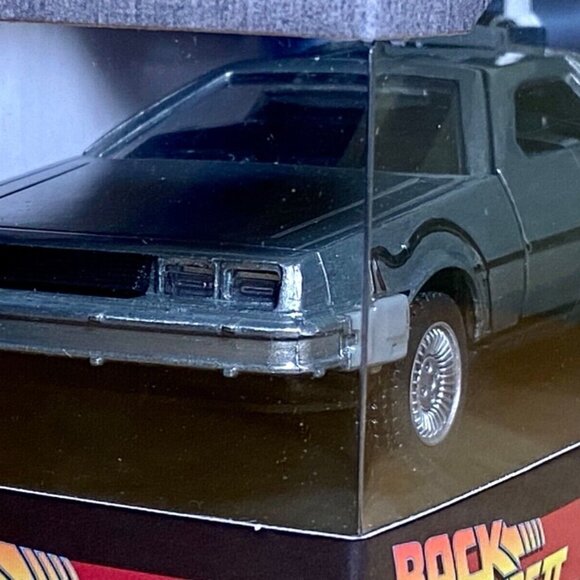 Jada Toys Back To The Future ll Time Machine Hollywood Rides 1/32 Model NIP 2022 - Picture 3 of 10